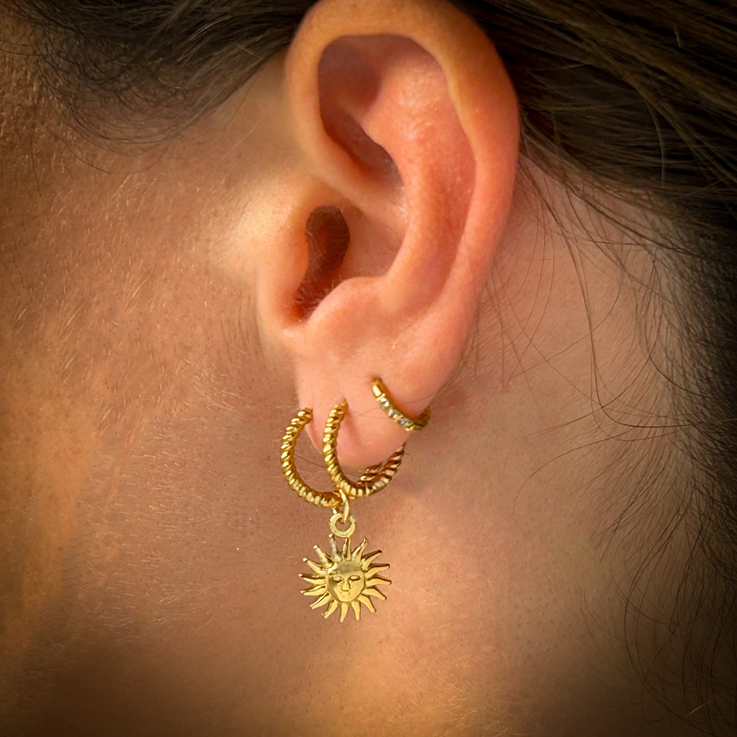 Small Twisted Hoops - Sun