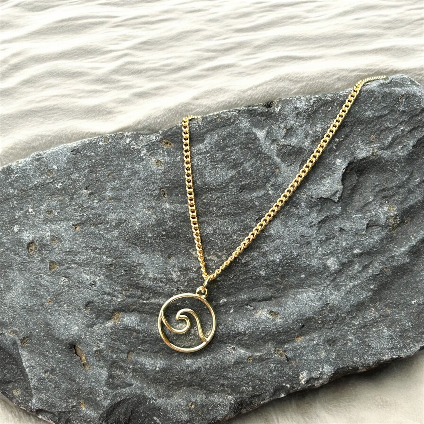 Necklace "Golden hour" Wave Charm
