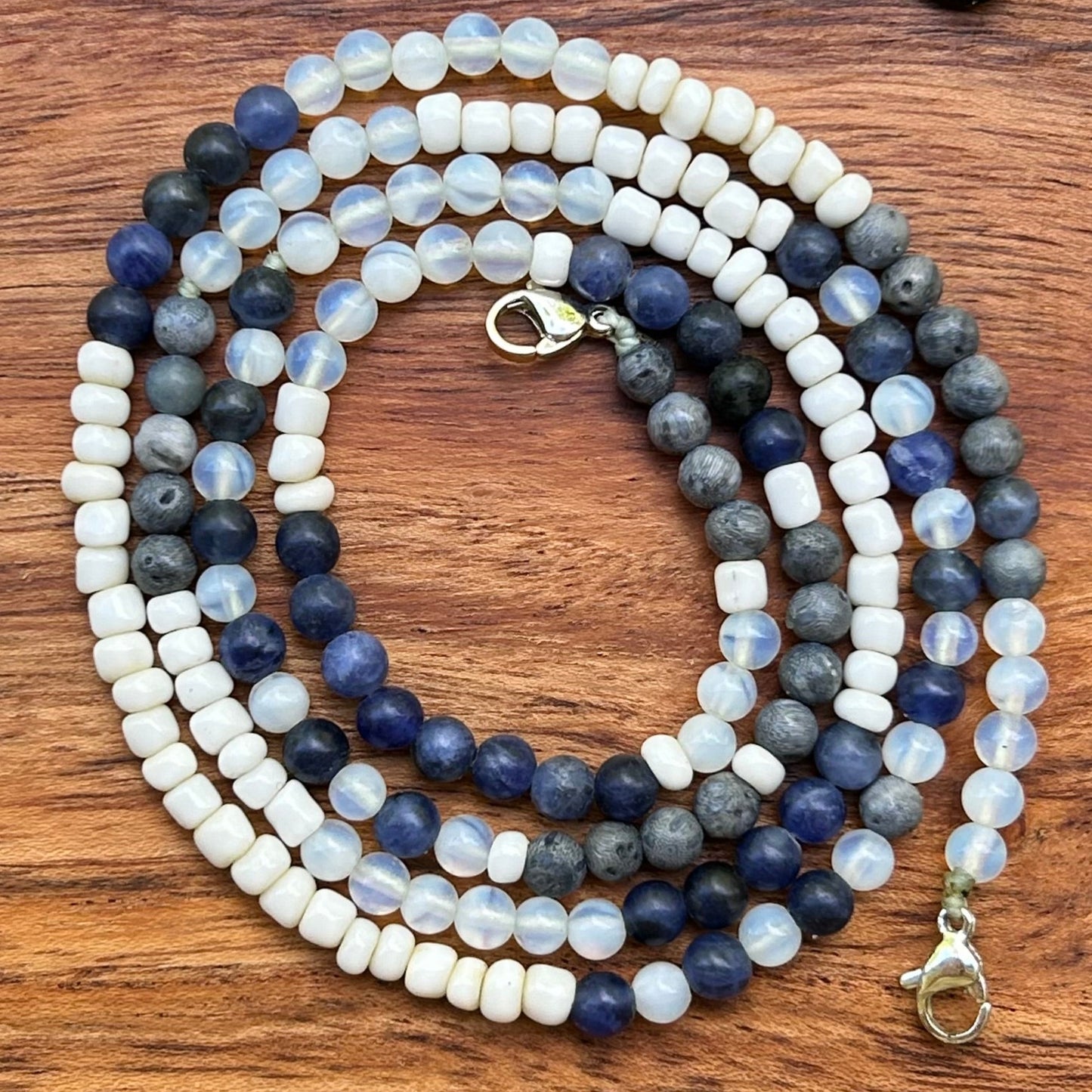 Sunglass Chain_Sodalite Opalite