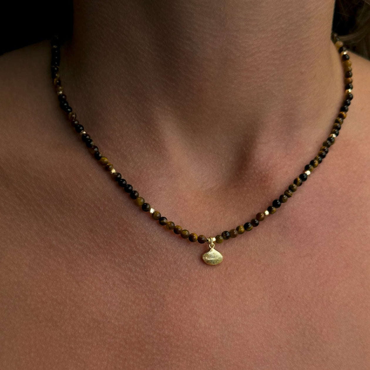 Gemstone Necklace | Round Shell Charm