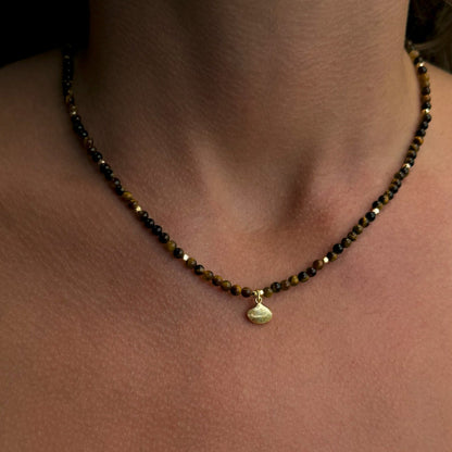 Gemstone Necklace | Round Shell Charm