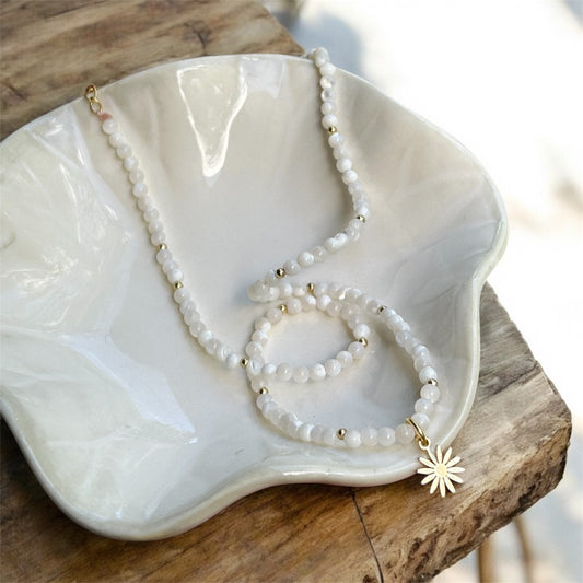 Gemstone Choker - White Jade & Daisy Flower